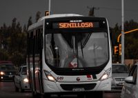 Suspendieron el servicios de transporte de pasajeros en Senillosa por atrasos en los pagos