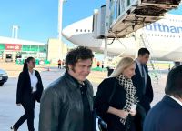 El particular atuendo de Milei en su llegada a Oslo para el Nobel de la Paz