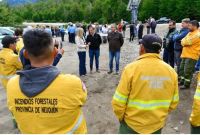 Neuquén refuerza la ayuda a Chubut y envía más brigadistas para combatir los incendios