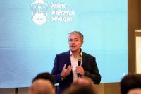 Figueroa: “Queremos que las empresas neuquinas y el empleo neuquino crezcan”
