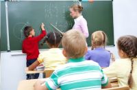 Solo la mitad de los alumnos termina sexto grado con buenos conocimientos en Lengua y Matemática